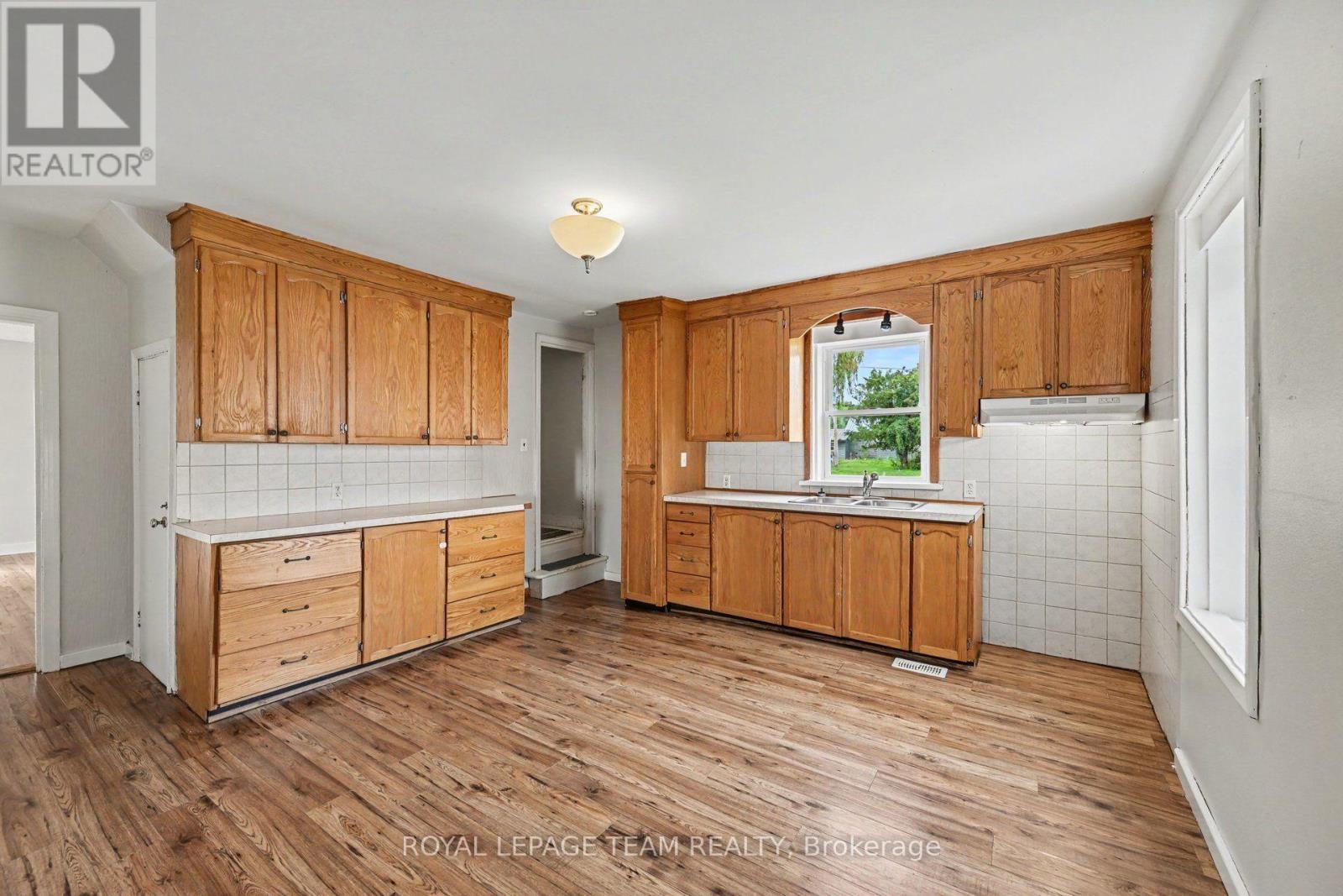 10526 VAN ALLEN ROAD - Image 6