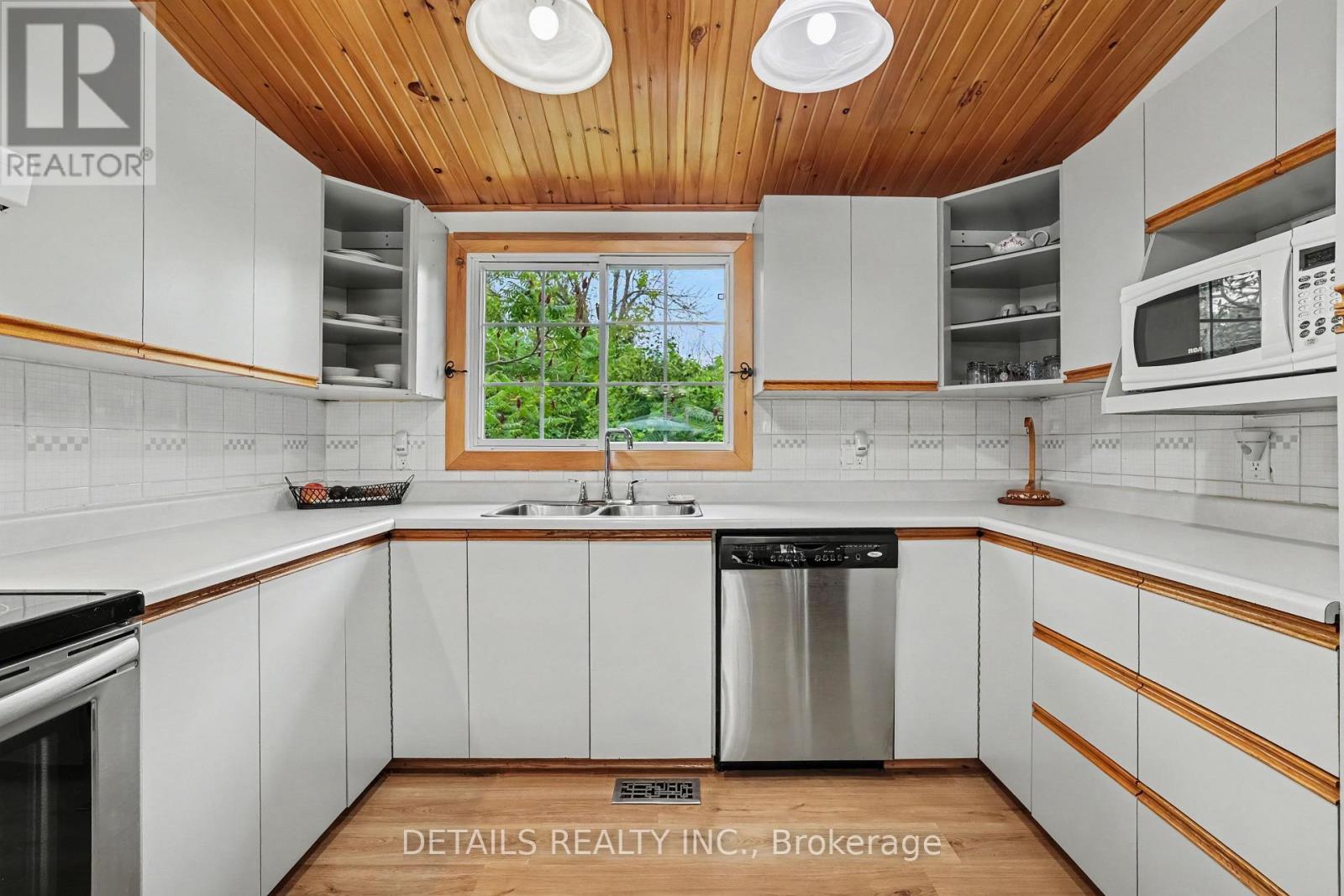 225 SCOTCH LINE ROAD W - 12