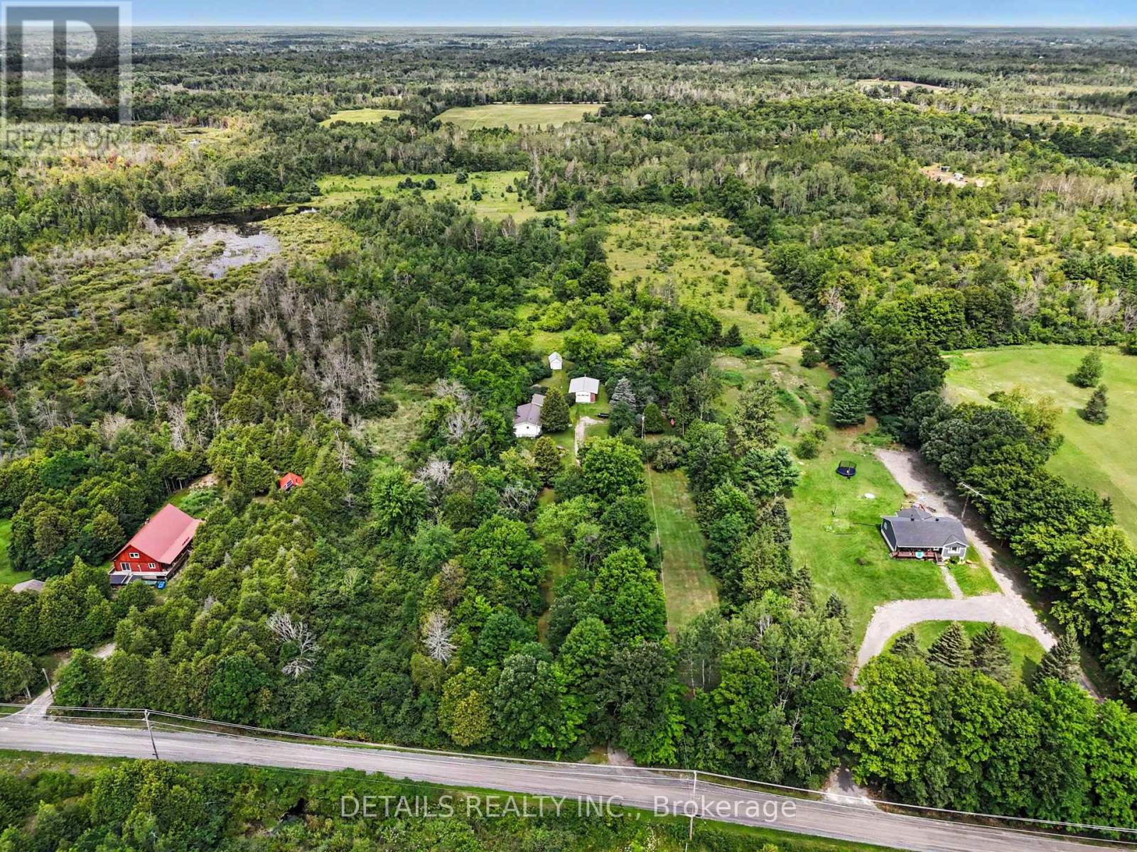 225 SCOTCH LINE ROAD W - Image 32