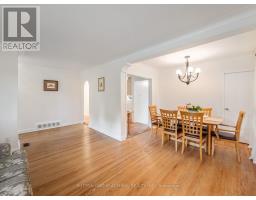 261 Carol Avenue, Newmarket, ON L3Y4T2 Photo 16