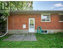 261 Carol Avenue, Newmarket, ON L3Y4T2 Photo 36