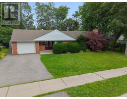 261 Carol Avenue, Newmarket, ON L3Y4T2 Photo 41