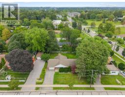 261 Carol Avenue, Newmarket, ON L3Y4T2 Photo 45