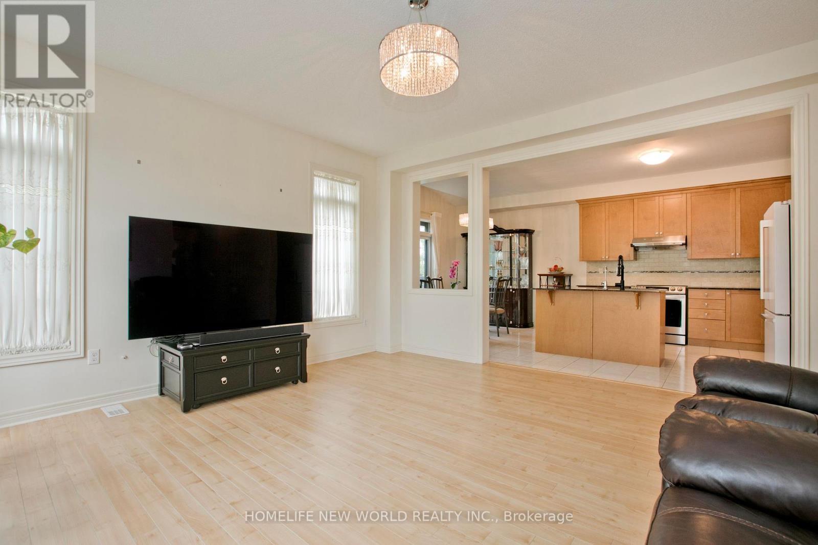 153 ALEXANDER LAWRIE AVENUE - 7