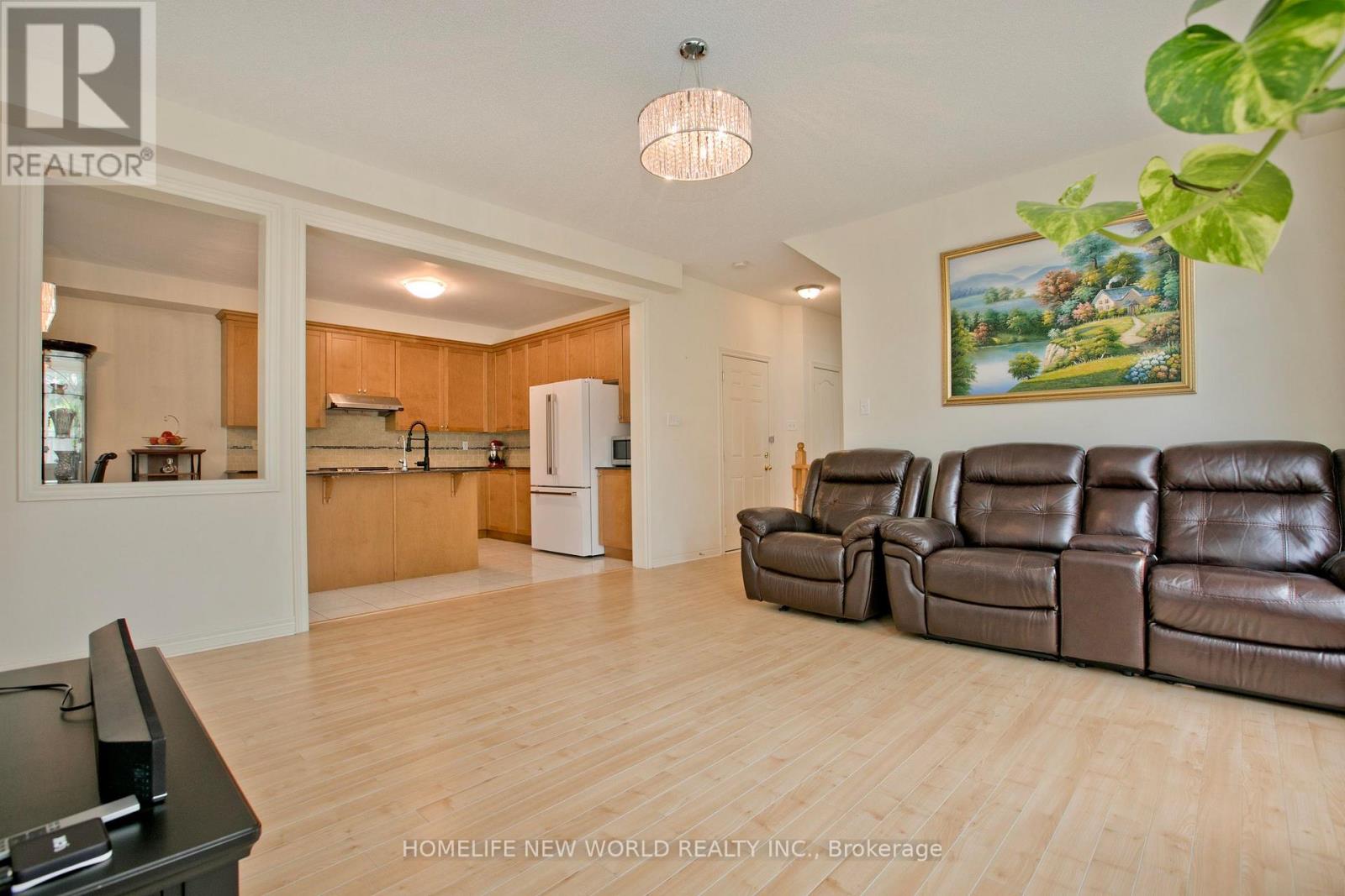 153 ALEXANDER LAWRIE AVENUE - 8