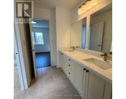 32 Philips Lake Court, Richmond Hill, ON L4E0S8 Photo 23