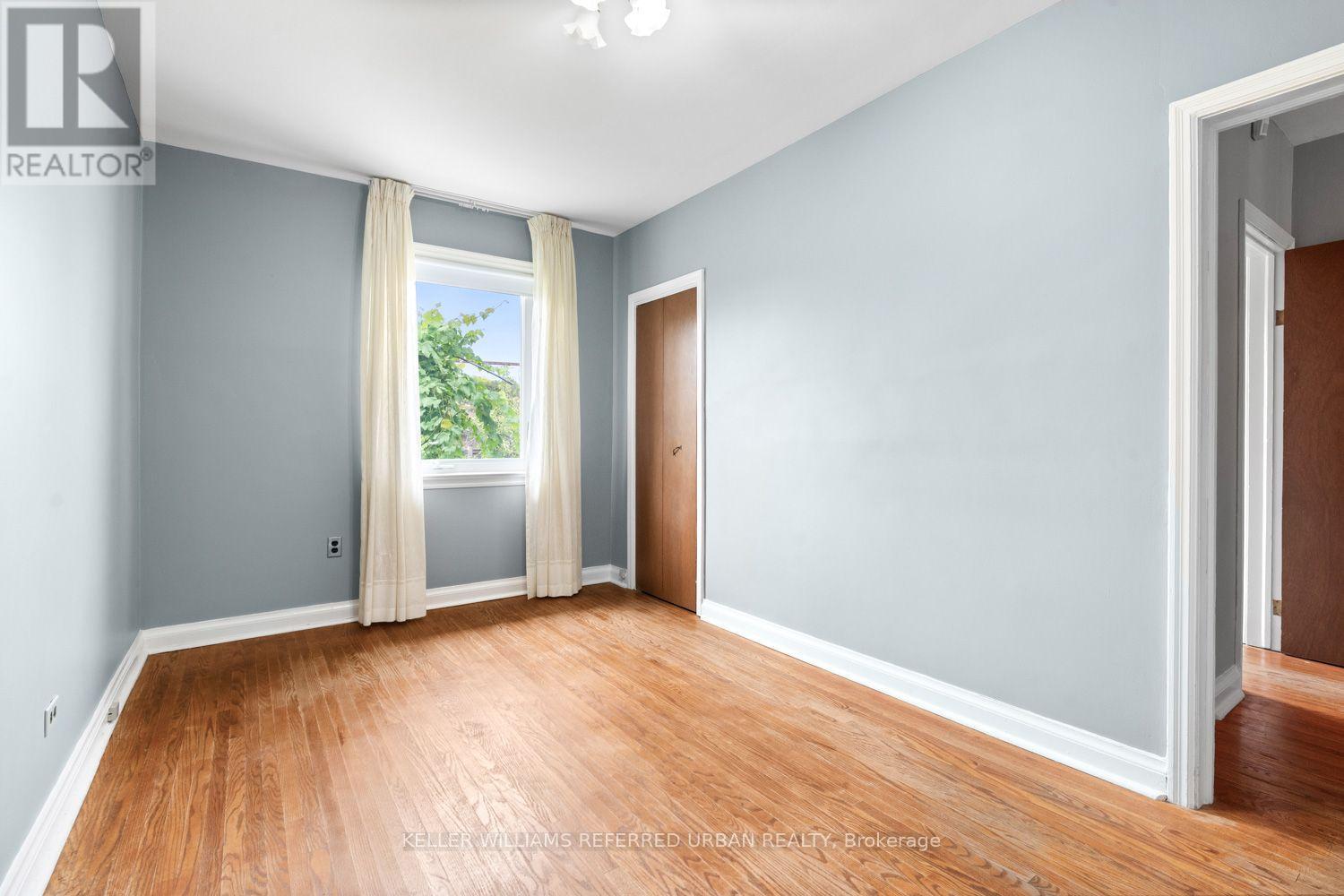 114 GRACEFIELD AVENUE - 16