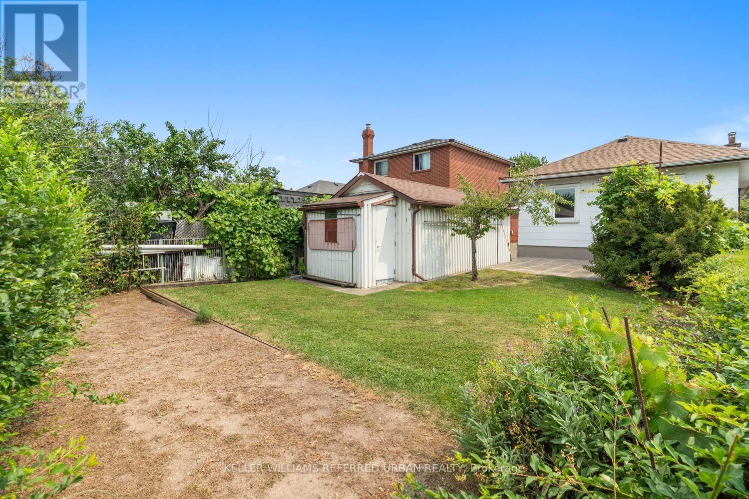 114 GRACEFIELD AVENUE - 35