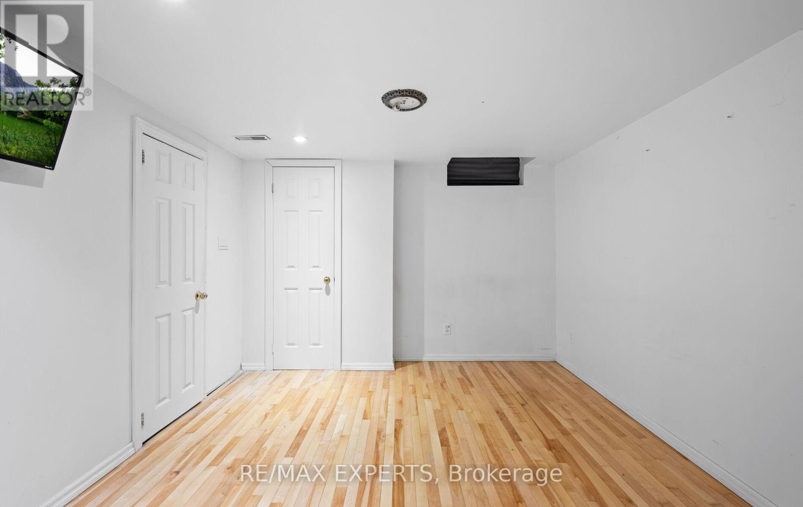 1 GOODFELLOW CRESCENT - 36