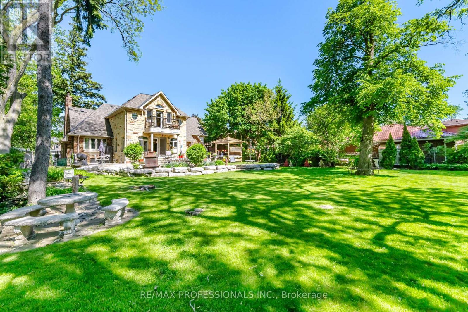 1114 KIPLING AVENUE - 46