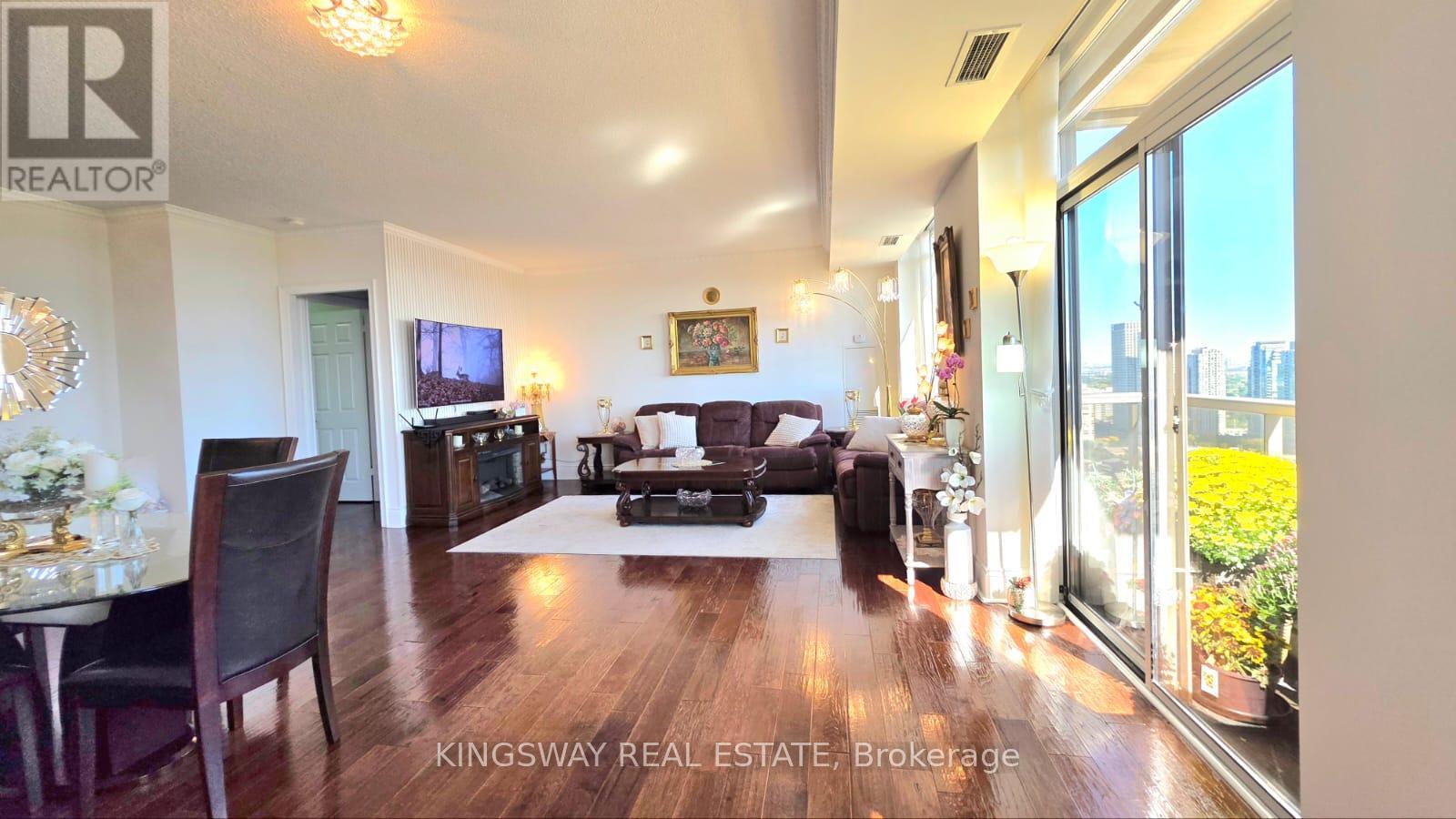 #3009 3880 DUKE OF YORK BOULEVARD - 6