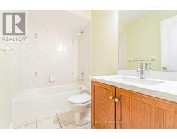 37 Charleswood Circle, Brampton, ON L7A1Z1 Photo 12