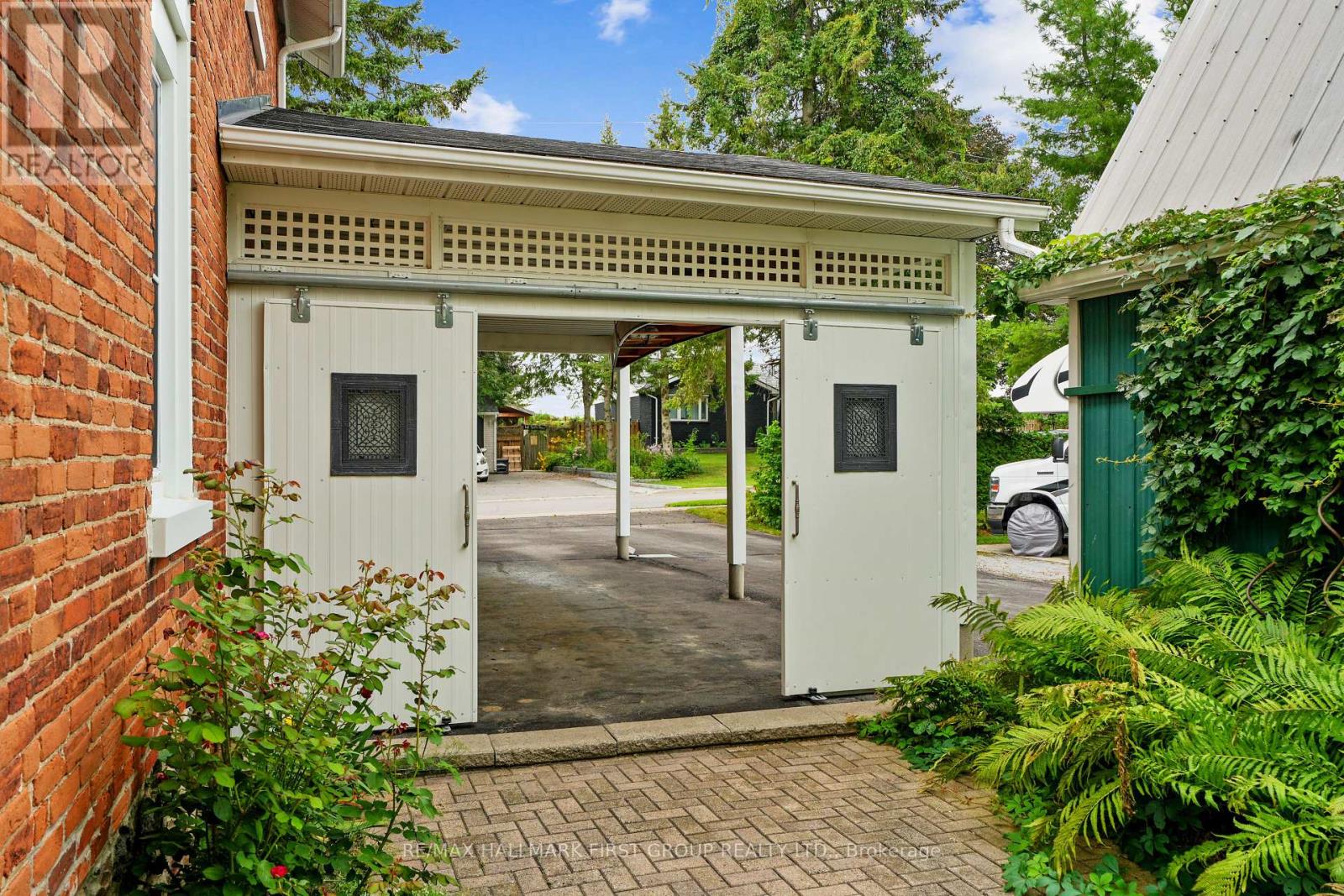 20 KENSINGTON AVENUE - 45