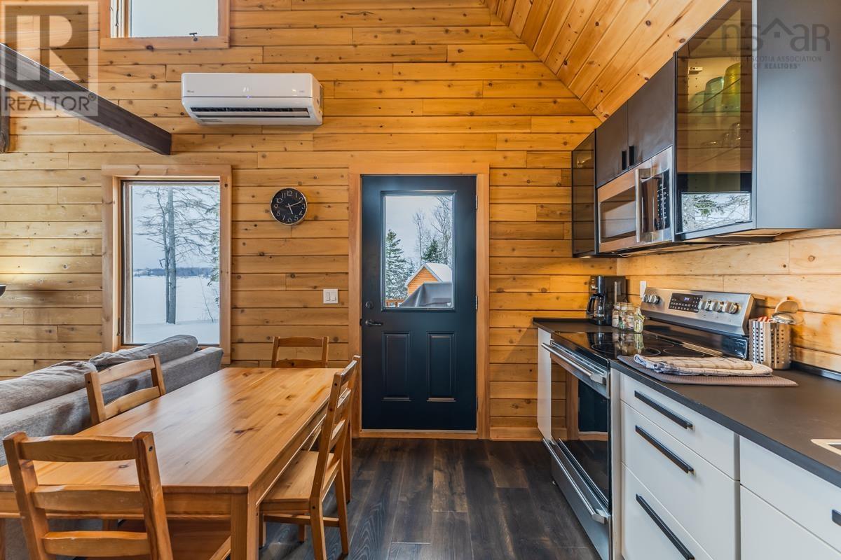 1124 Sandpoint Road - 11