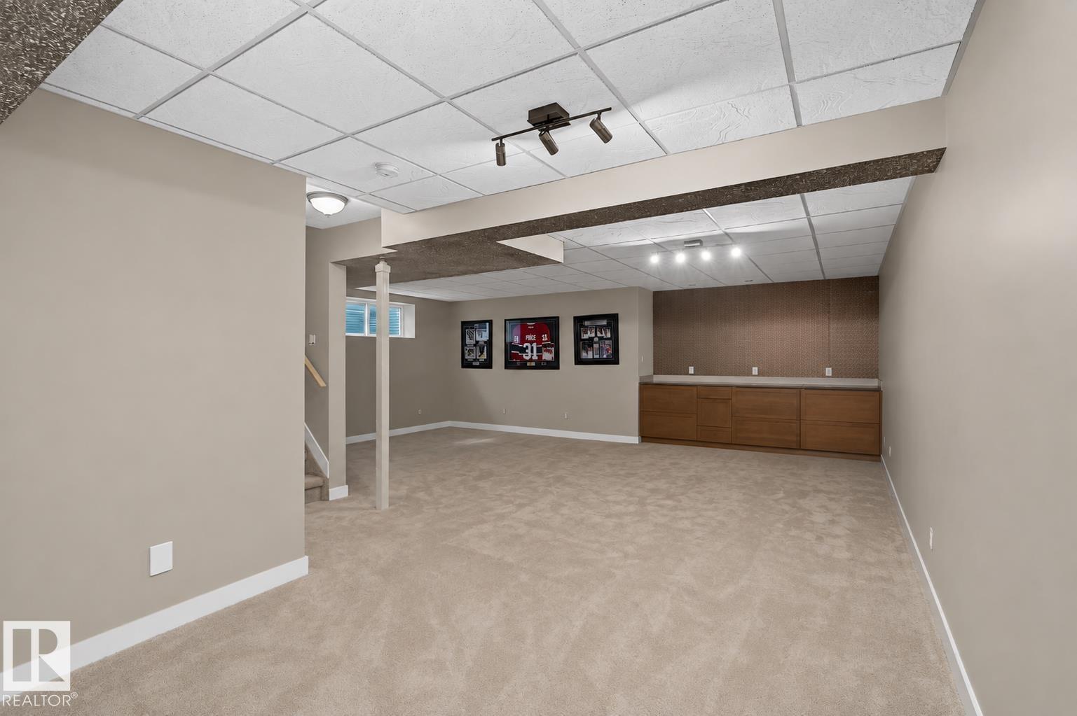 8005 223 ST NW - 33