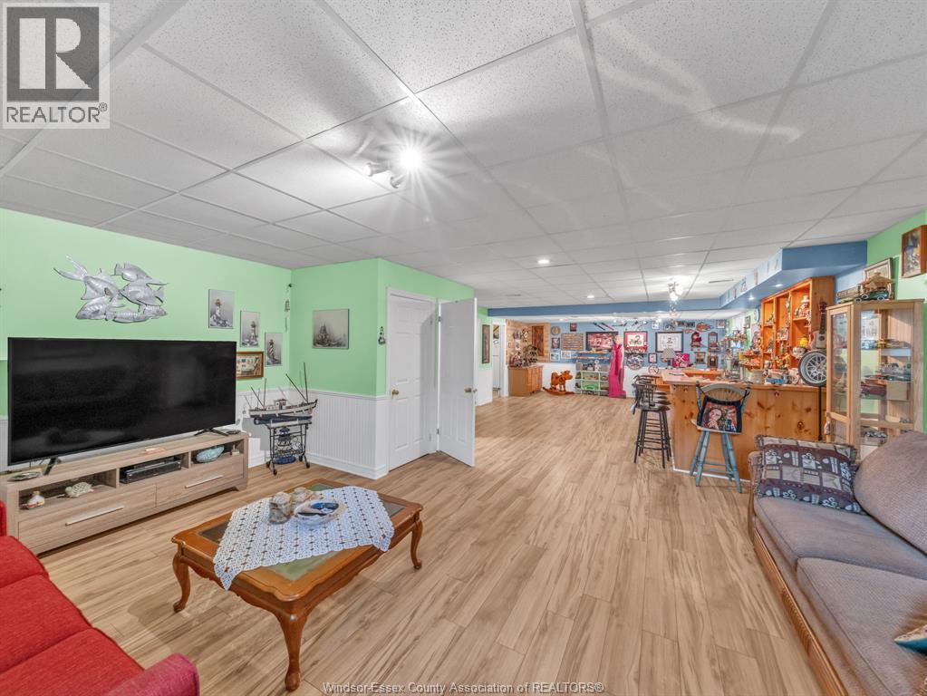 845 SUPERIOR STREET - 26