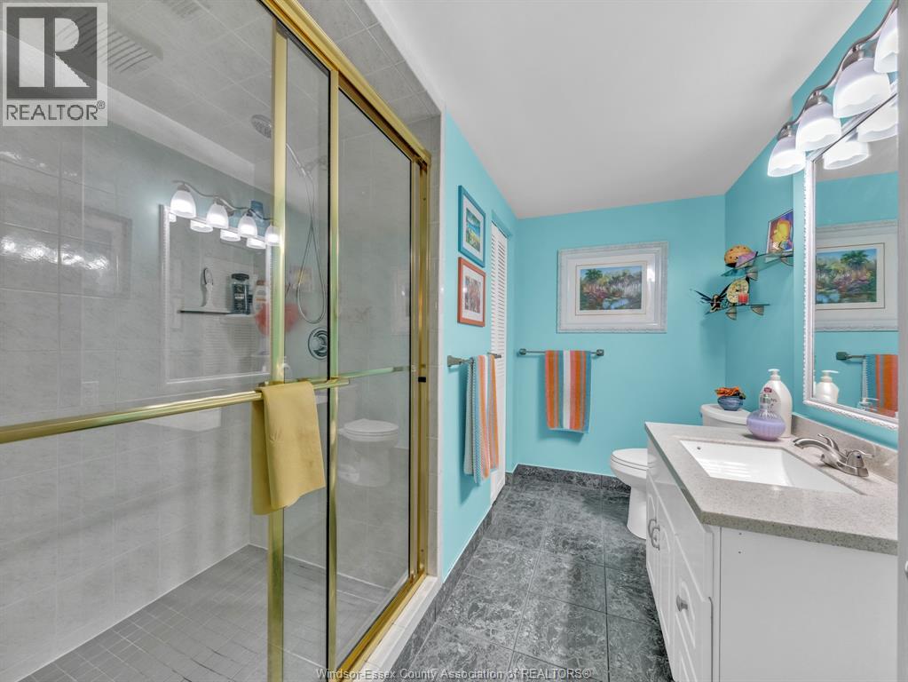 845 SUPERIOR STREET - 34