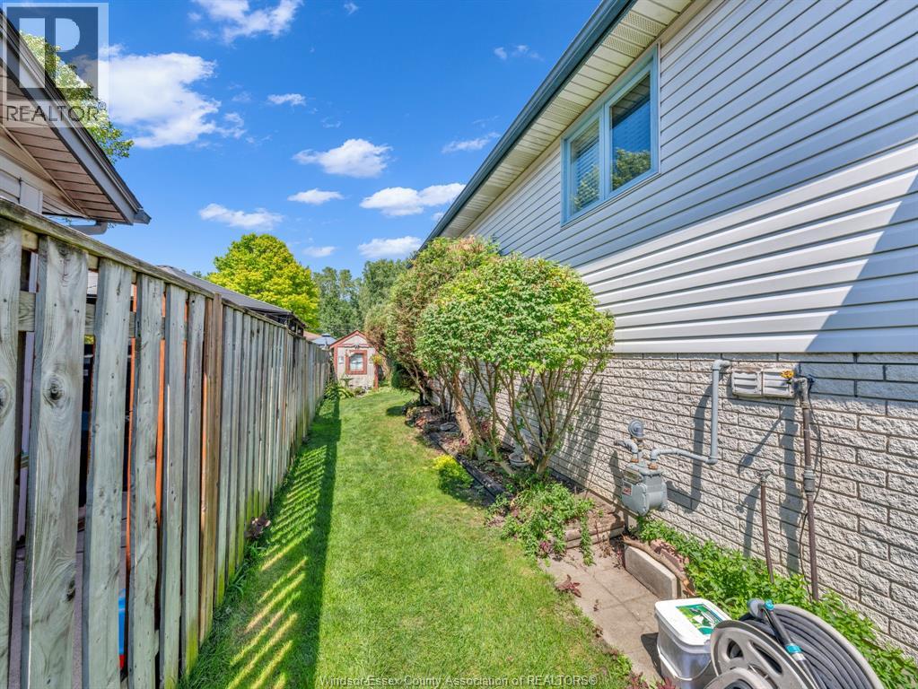 845 SUPERIOR STREET - 41