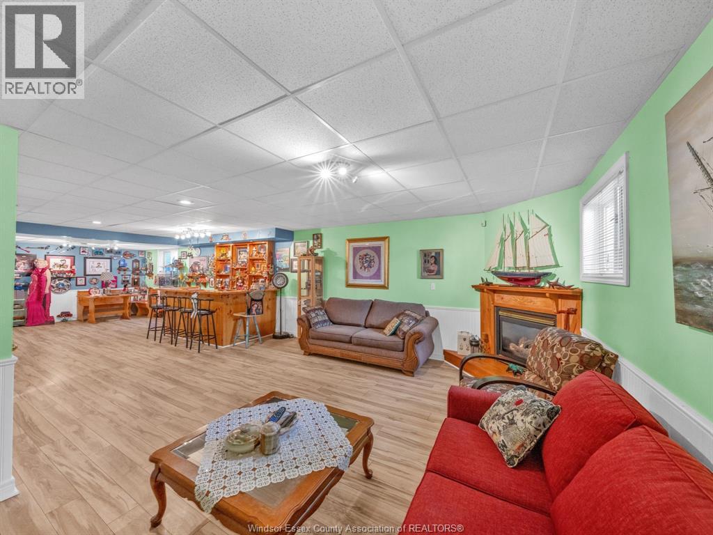845 SUPERIOR STREET - 27