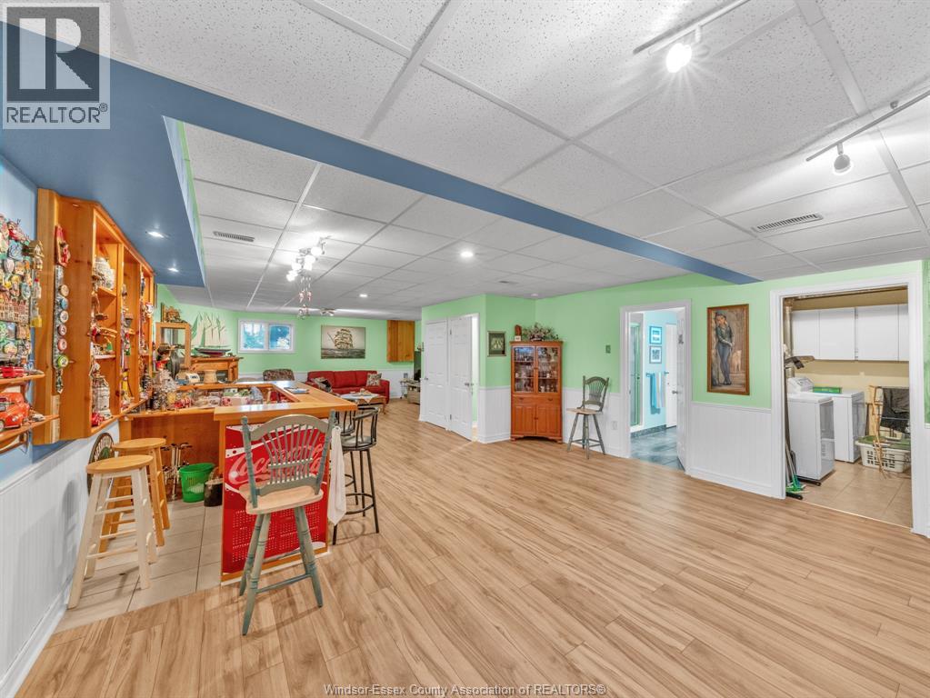 845 SUPERIOR STREET - 31