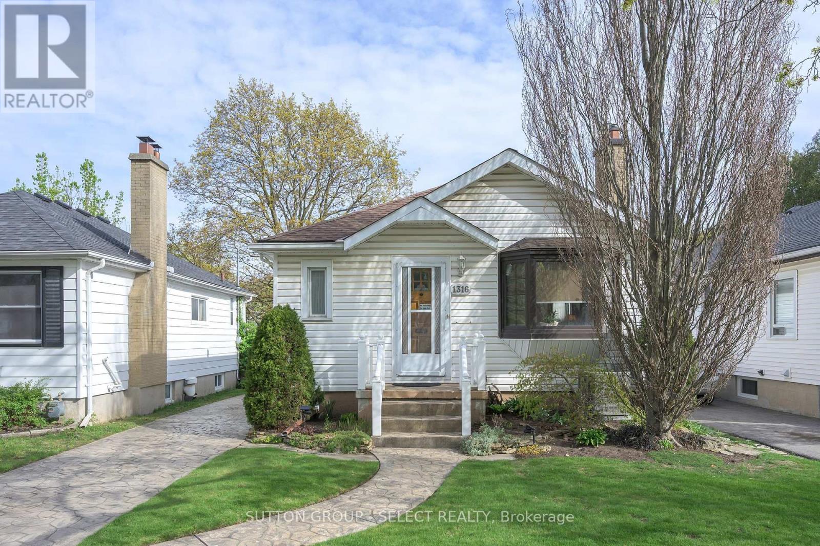 1316 LANGMUIR AVENUE - 2