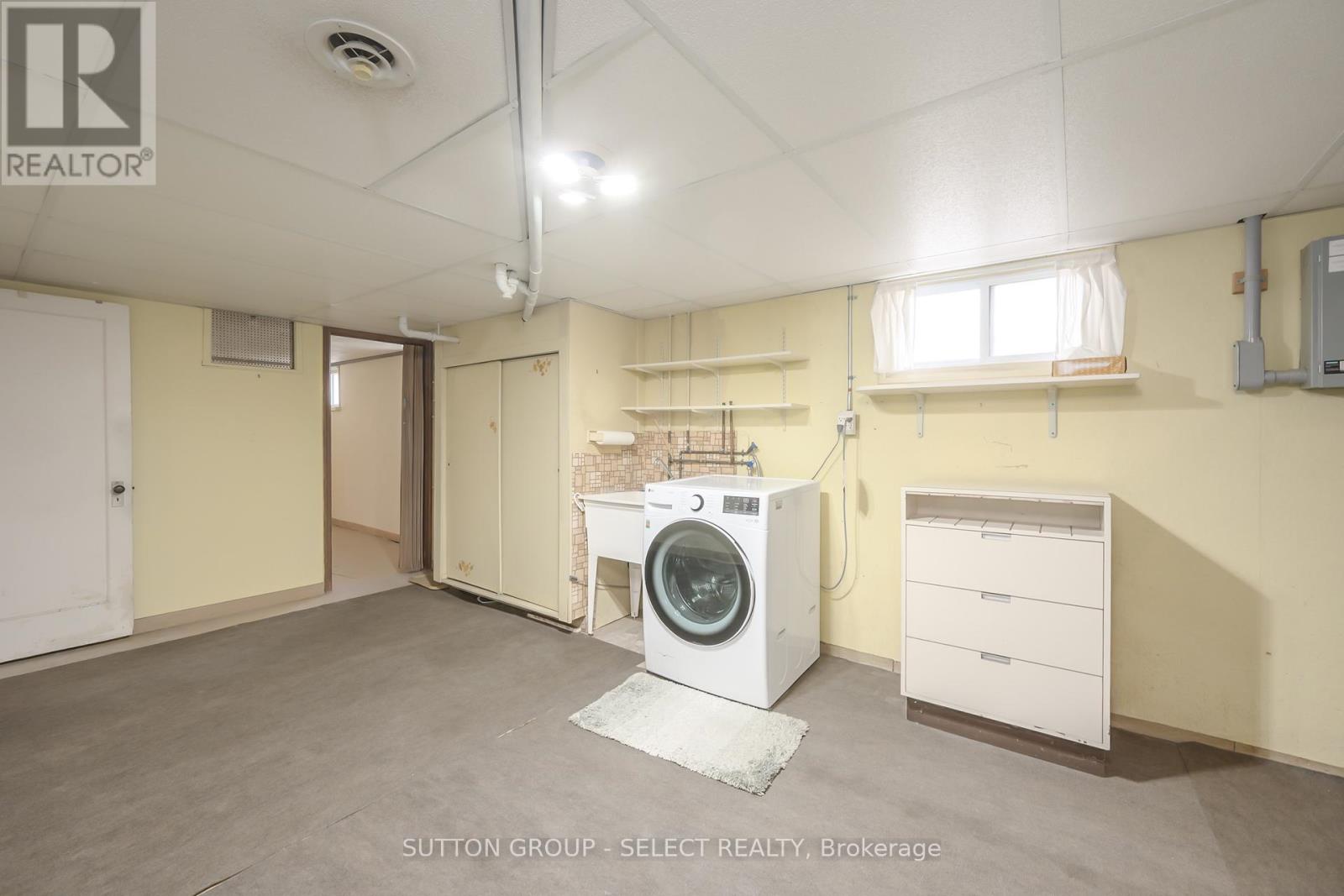 1316 LANGMUIR AVENUE - Image 23