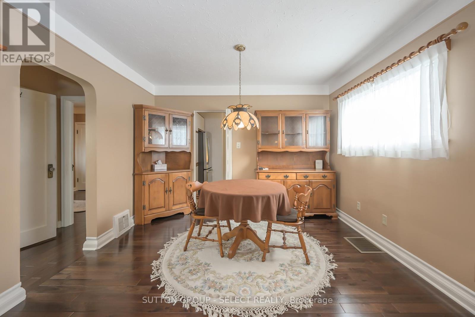 1316 LANGMUIR AVENUE - Image 8