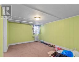 8 Glenridge Crescent thumbnail 19