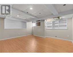 8 Glenridge Crescent thumbnail 21