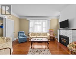 8 Glenridge Crescent thumbnail 8