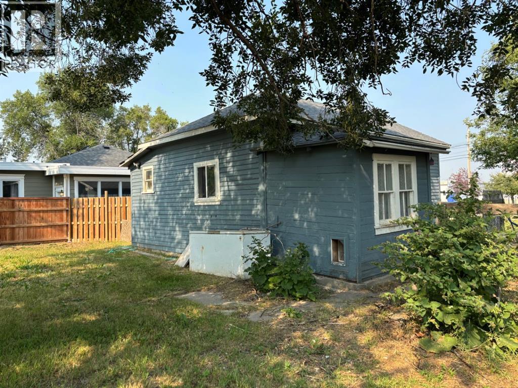 256 N 1 Street West - Photo 26