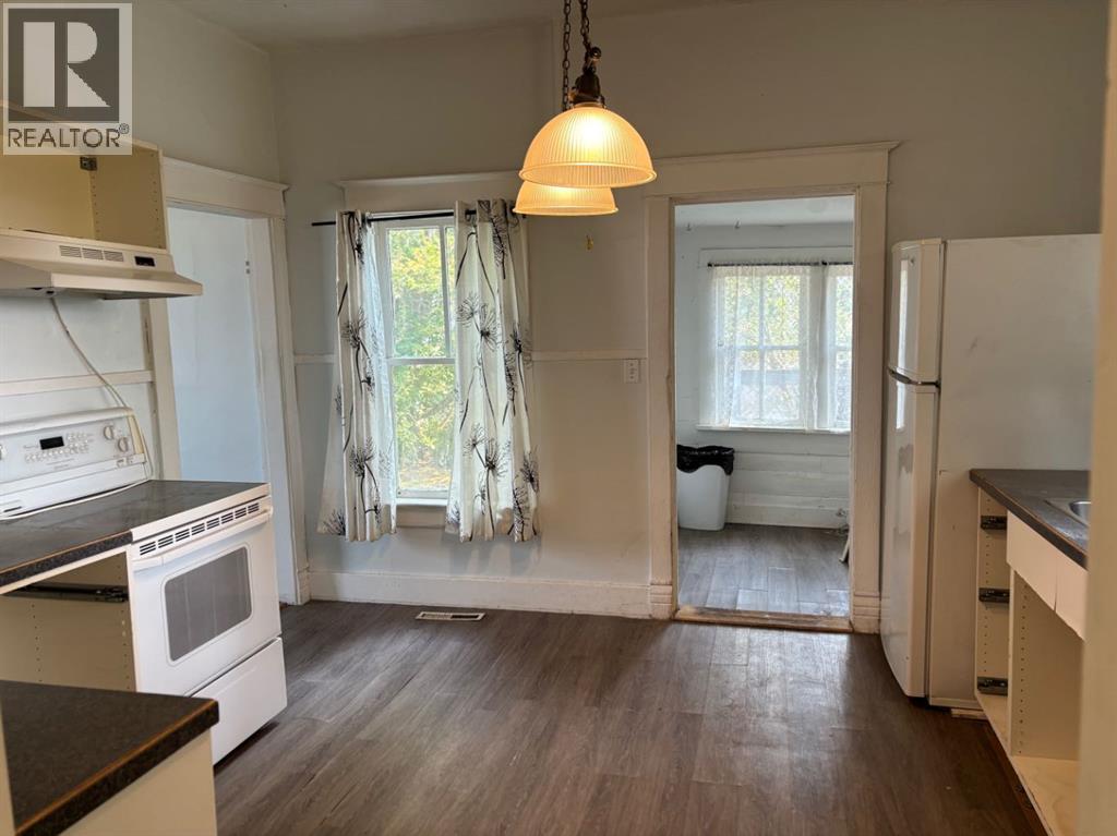 256 N 1 Street West - Photo 12