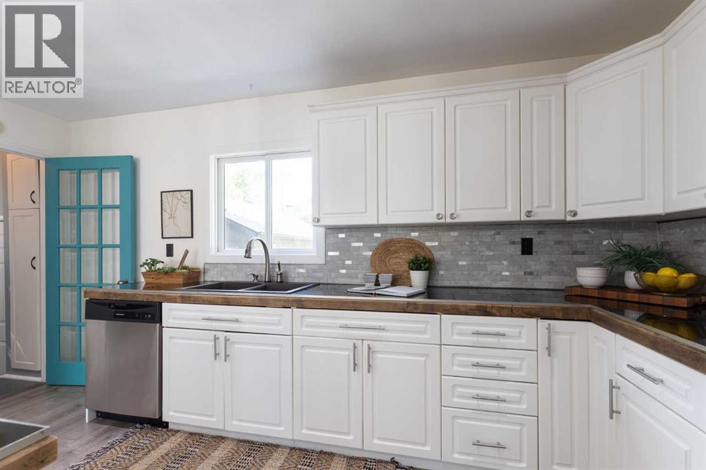 342 Cambridge Street Southeast - Photo 16