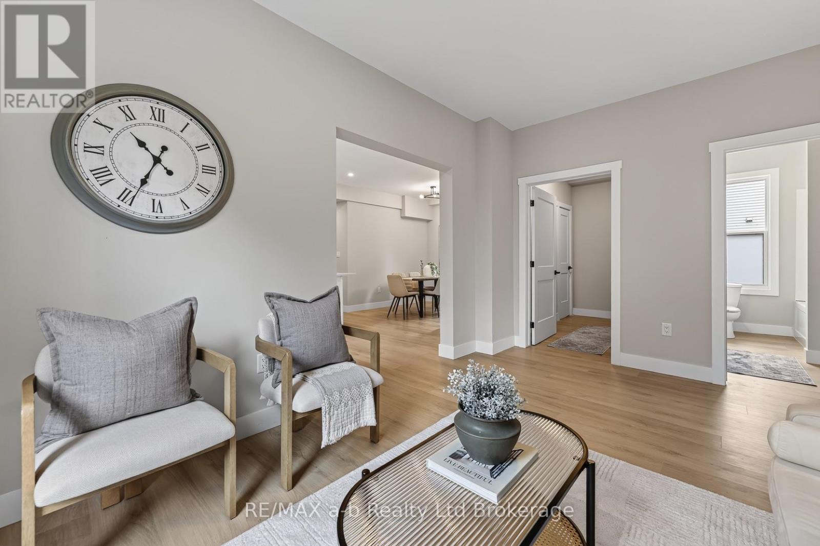 91 WINNIETT STREET - 7