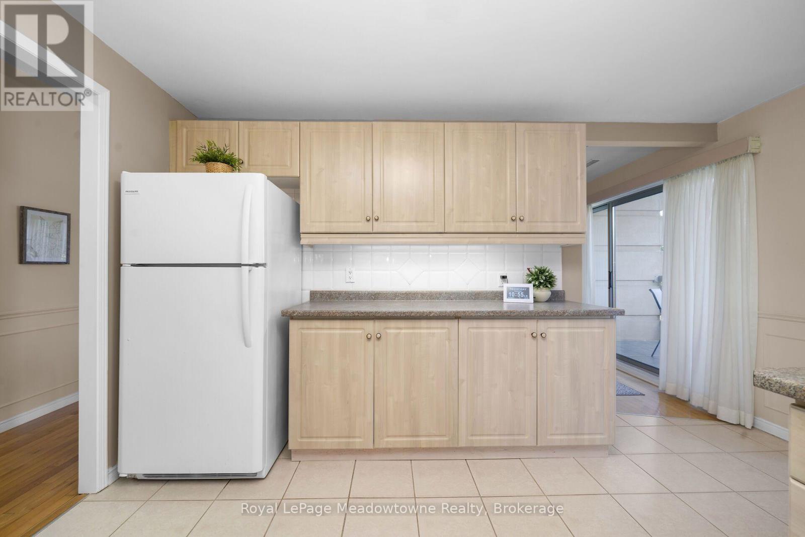 #210 2075 AMHERST HEIGHTS DRIVE - 21