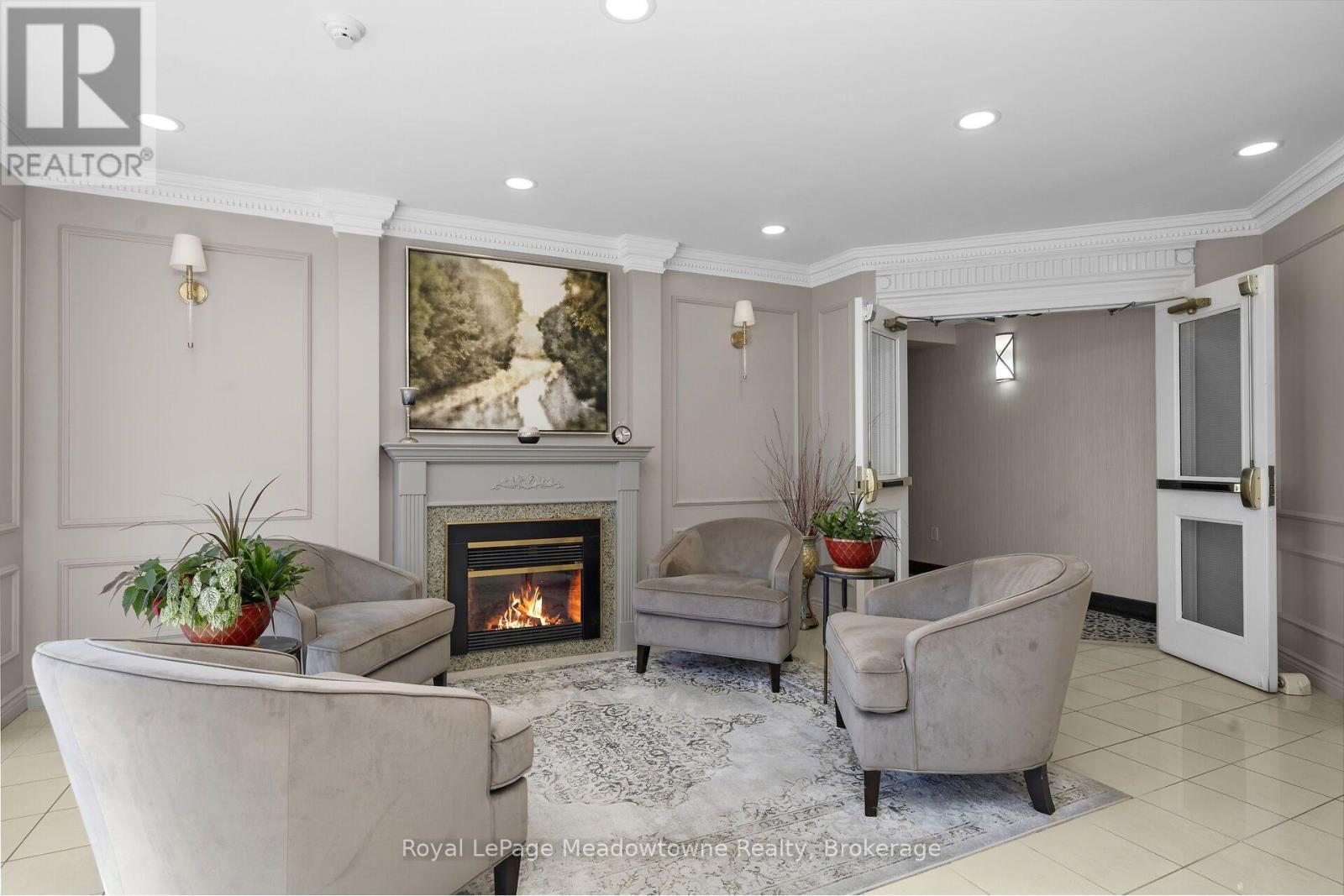 #210 2075 AMHERST HEIGHTS DRIVE - 6