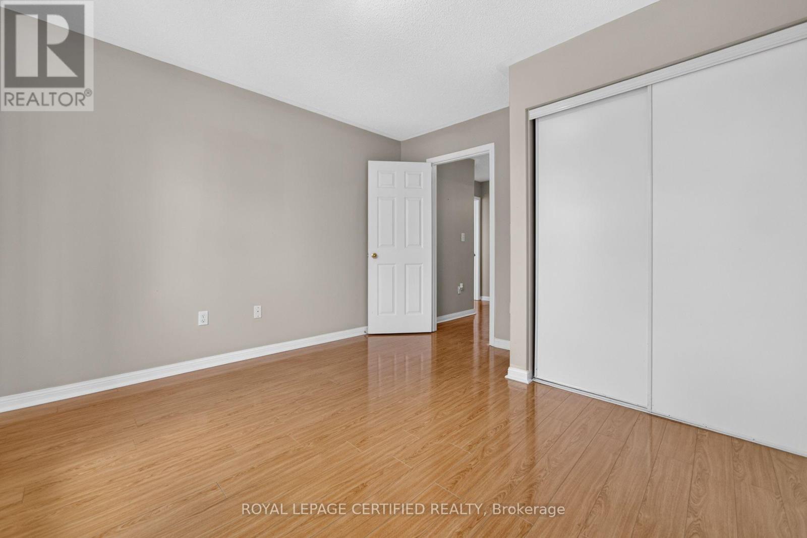 464 COLLIS COURT - 27