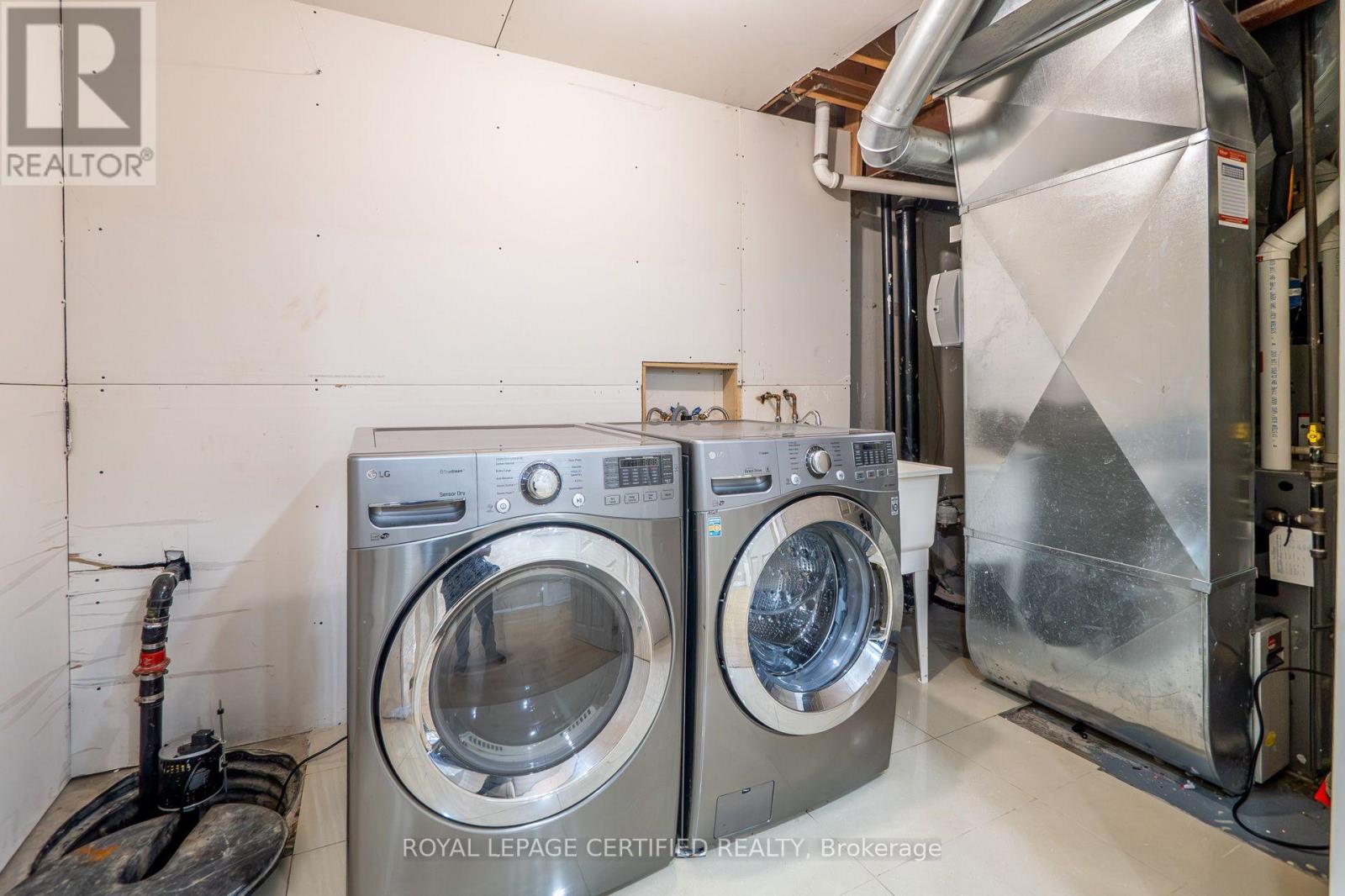 464 COLLIS COURT - 44