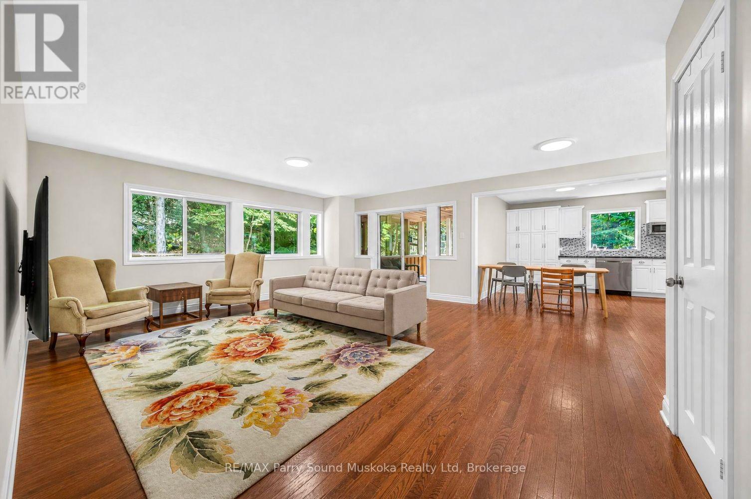 8 MOUNTAIN BASIN DRIVE - 11