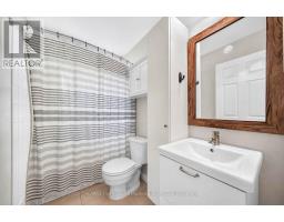 Bathroom - 8 Mountain Basin Drive, Mcdougall, ON P2A2W9 Photo 14