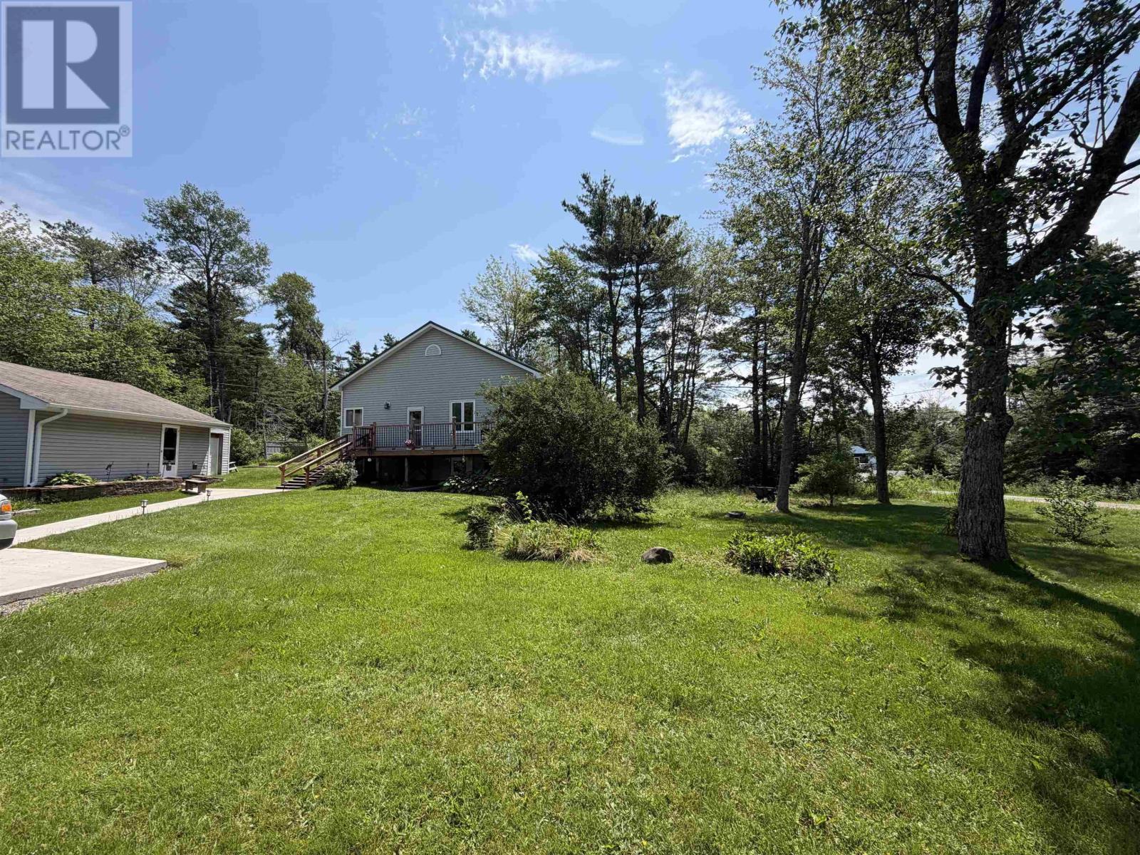 23 Elmbel Drive, Belnan — photo 2