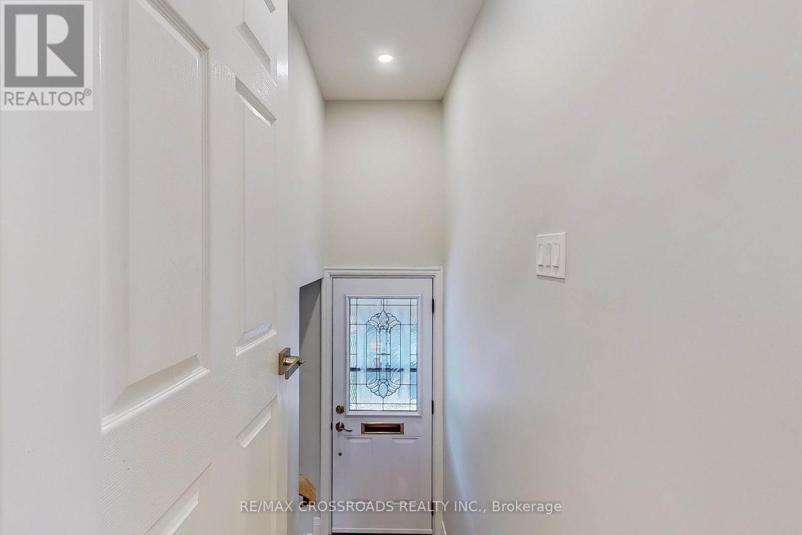 55 ELVASTON DRIVE - 14