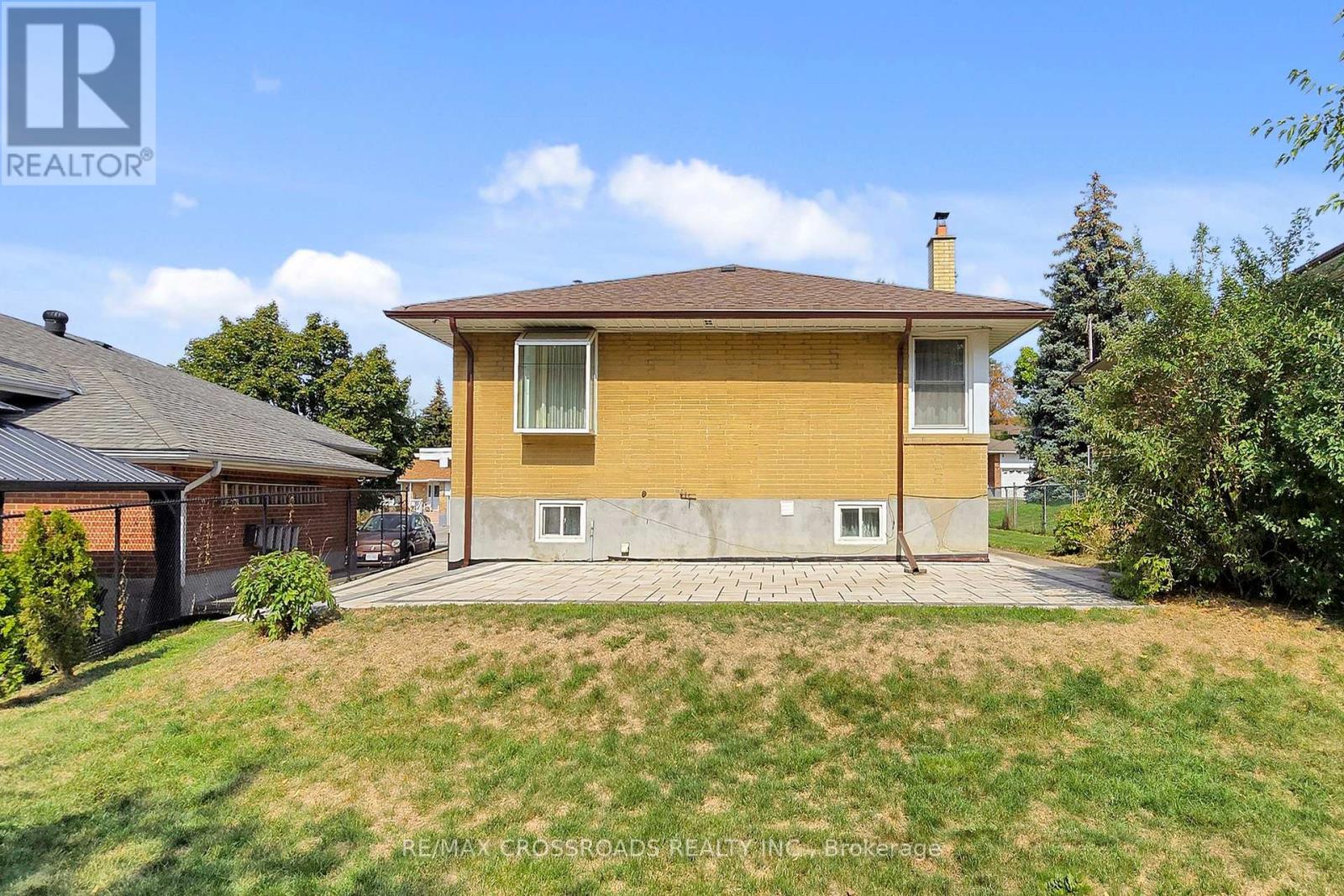 55 ELVASTON DRIVE - 28