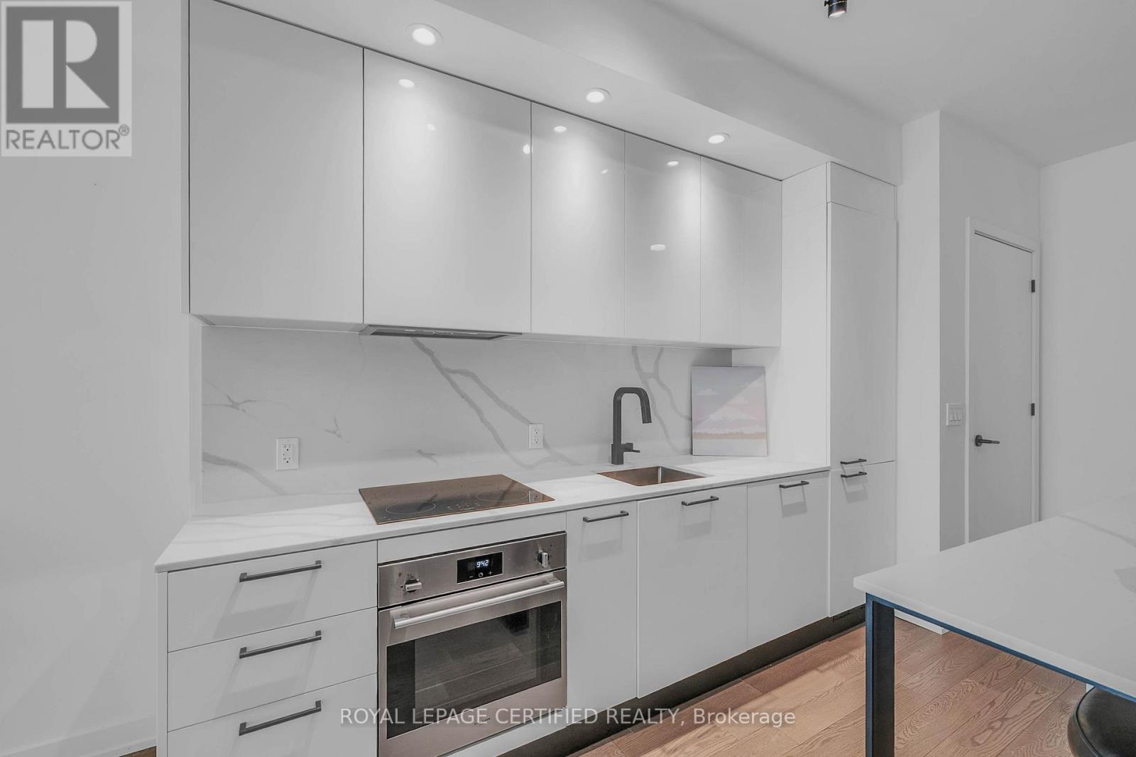 #411 200 SUDBURY STREET - 10