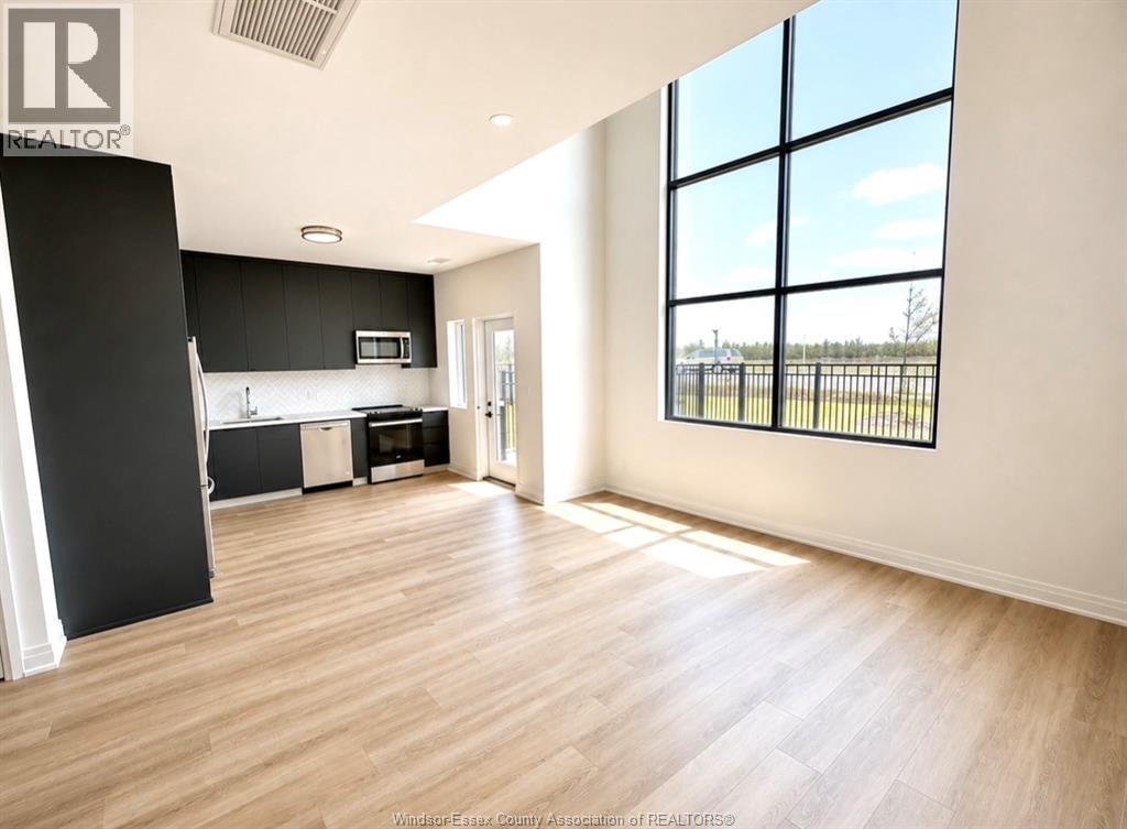 #207 4400 LAURIER PARKWAY - 7