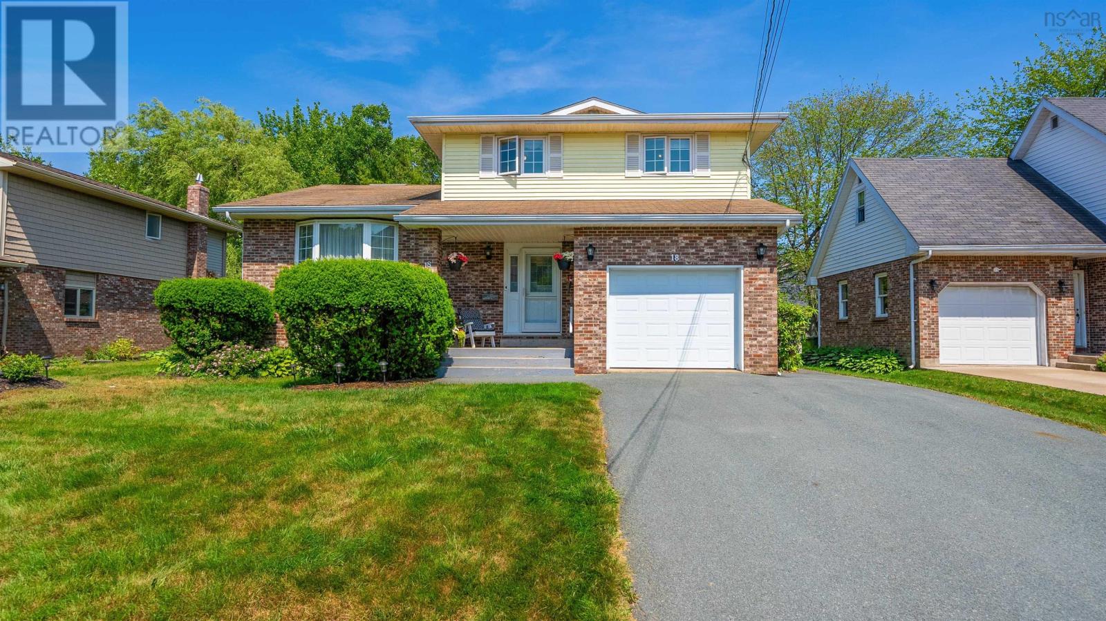 18 Flagstone Drive