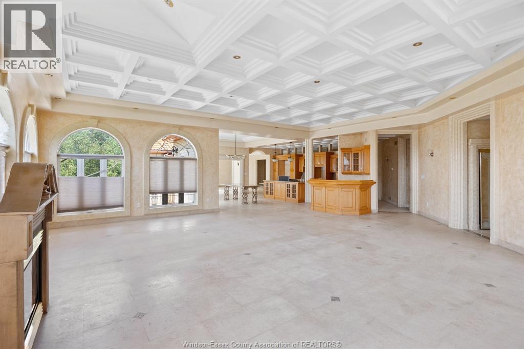 7348 HOWARD - 23