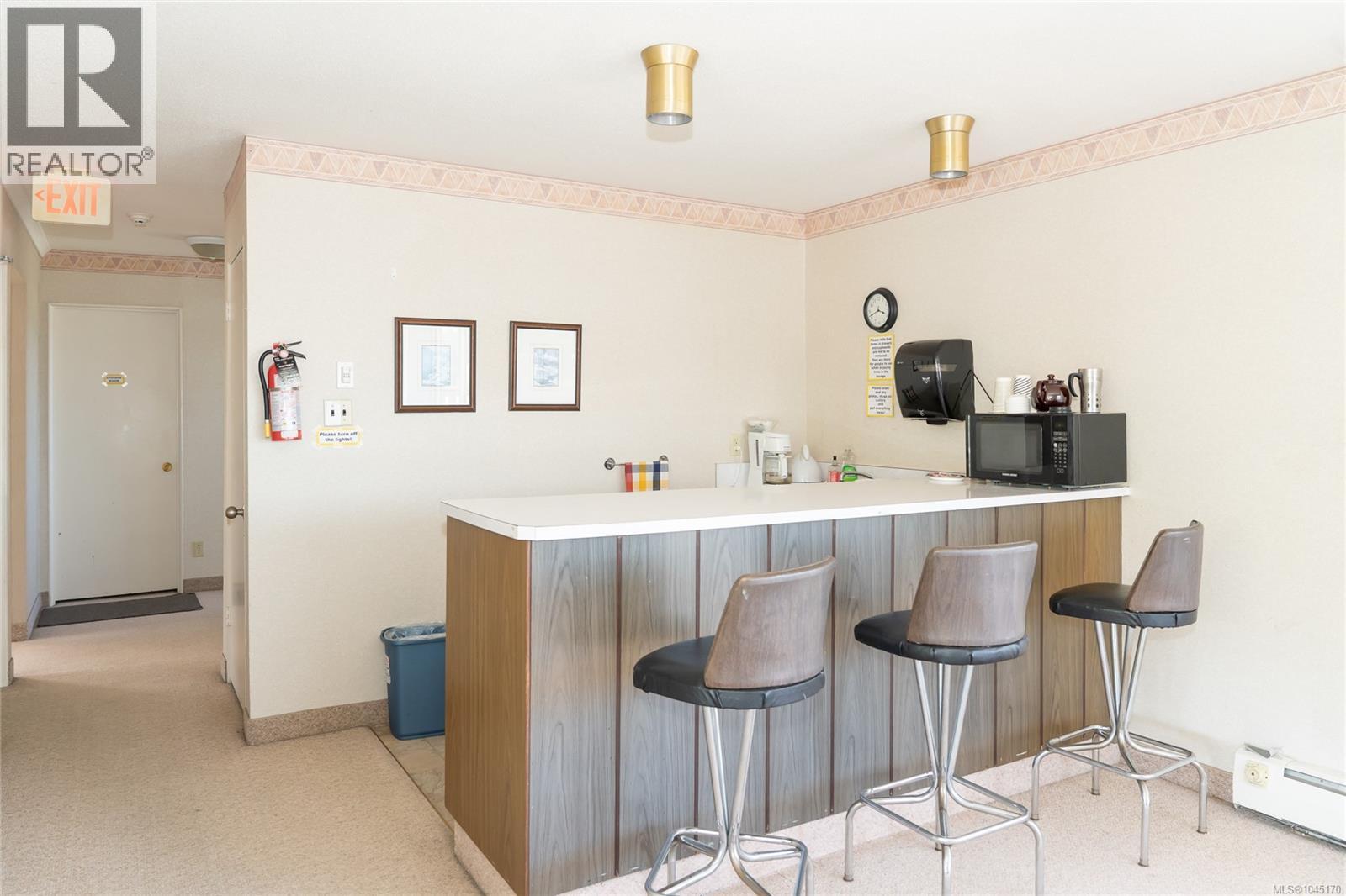 #418 964 Heywood St - 17