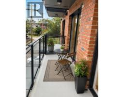 928 Commercial Drive, Vancouver, BC V5L3W7 Photo 9