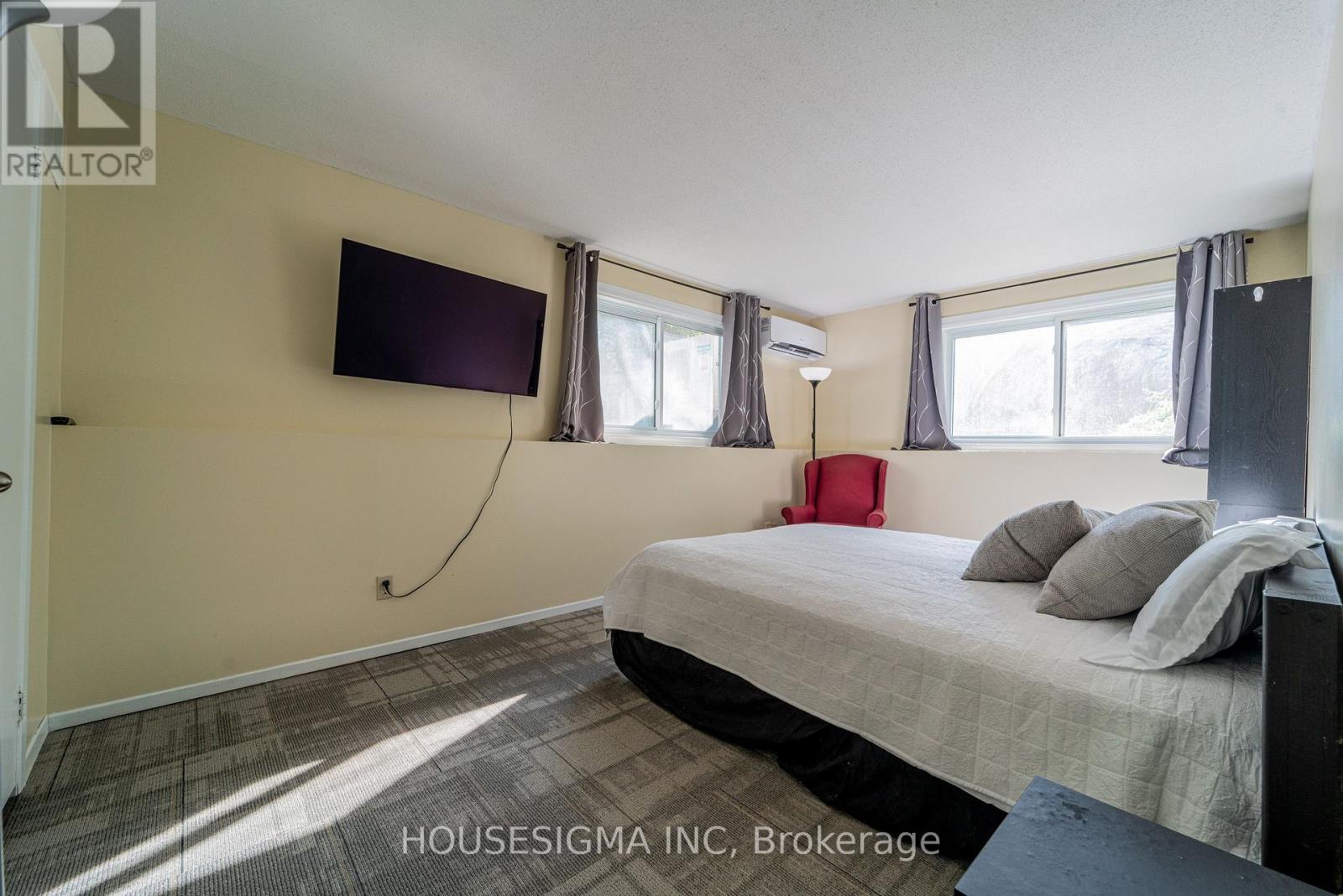 106 TANGUAY COURT - 23